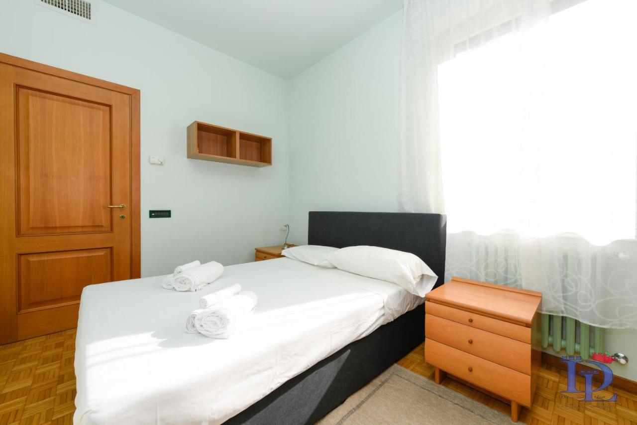 Desenzanoloft Official Partner Marriott Homes & Villas - Charming On The Lake Front Lake Дезенцано-дель-Гарда Екстер'єр фото